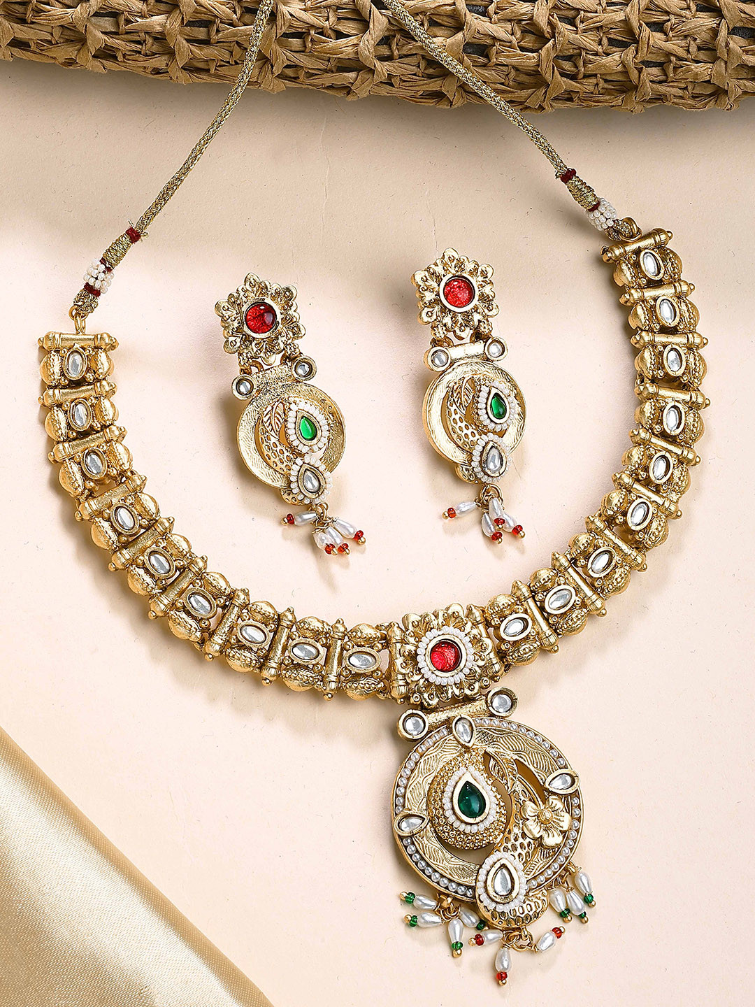 KARATCART Women Designer Gold-Plated Choker Necklace Set