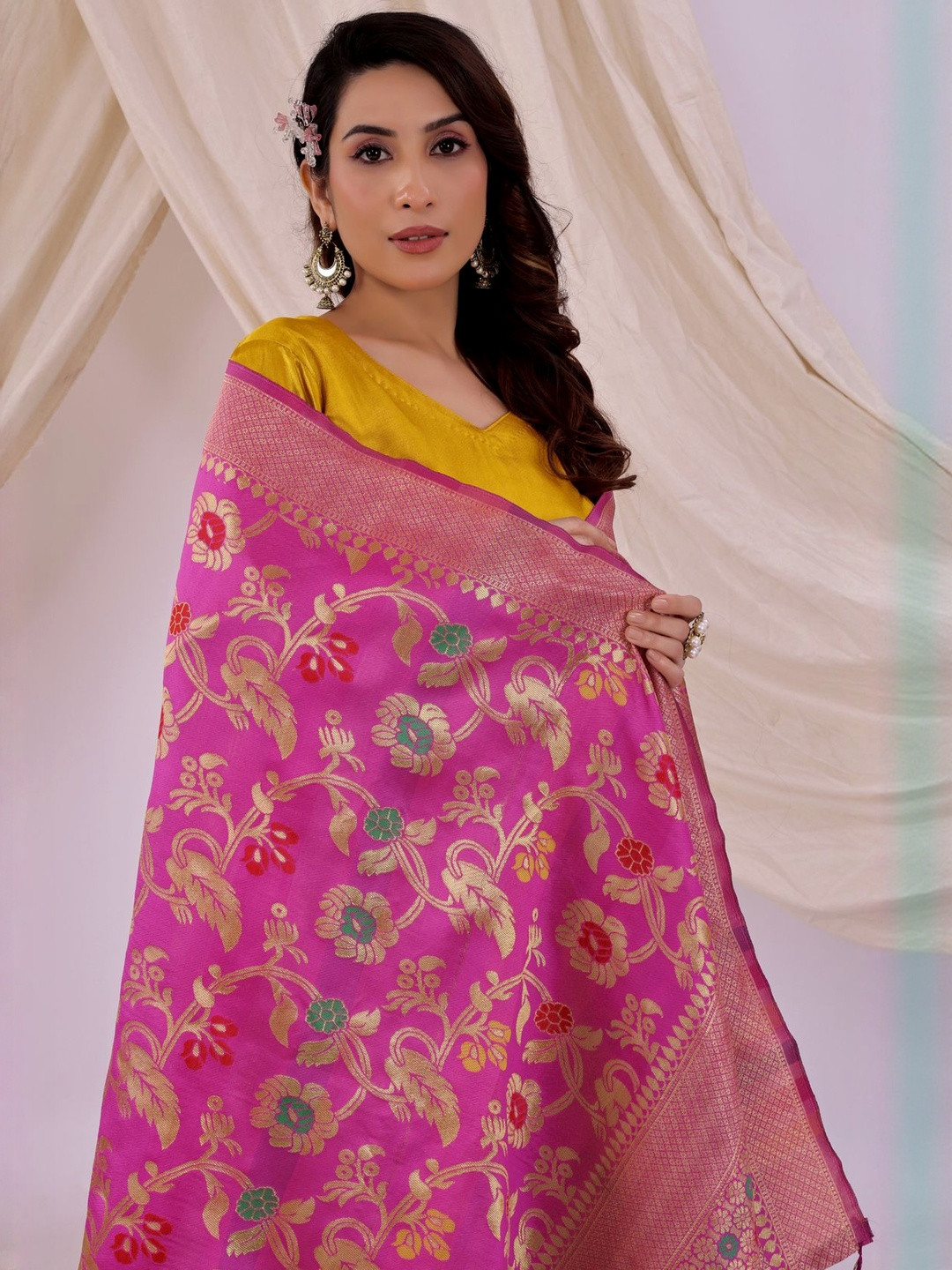 Moda Rapido Floral Woven Desgine Silk Dupptta