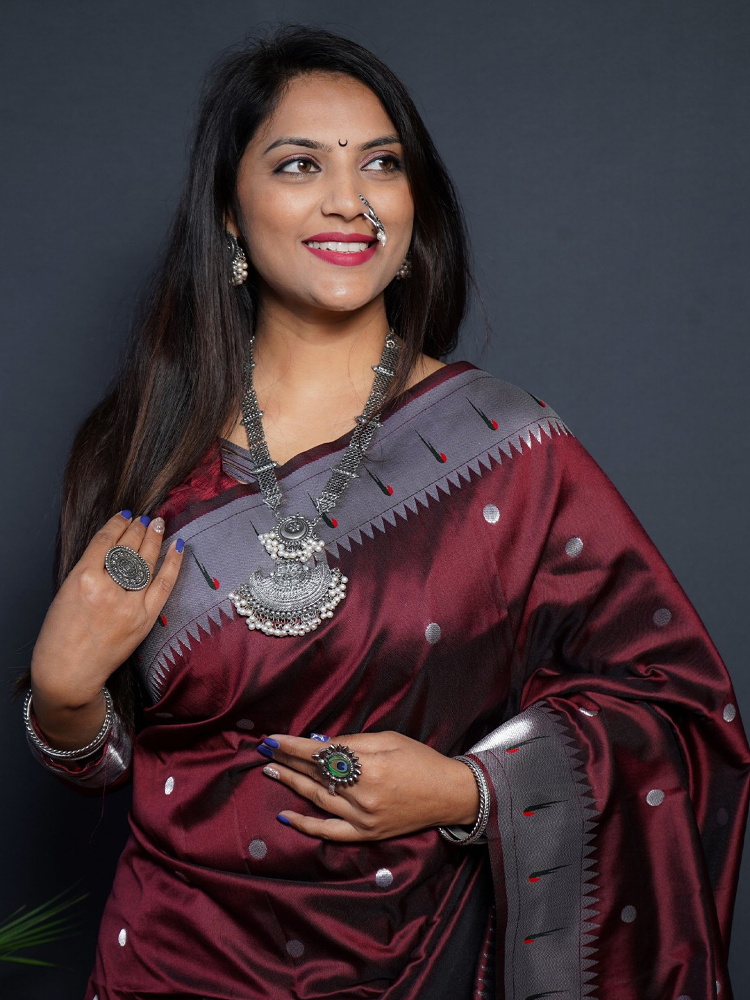 Shriyangan Ethnic Motifs Zari Art Silk Kanjeevaram Saree