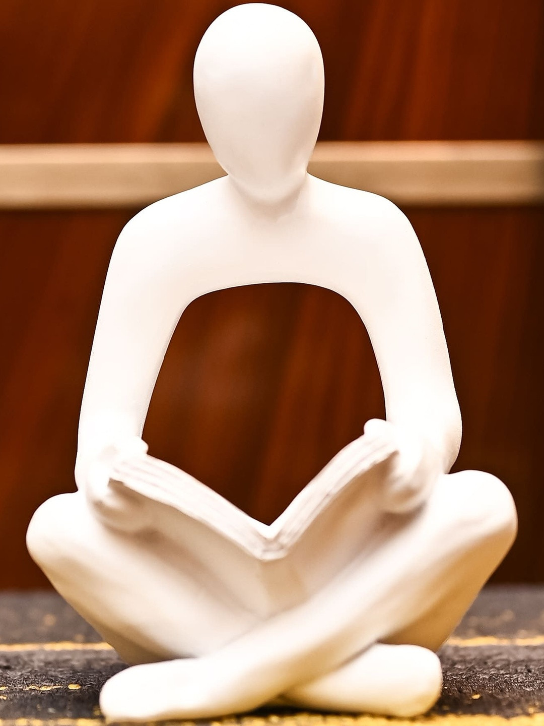 HINDCRAFT White Figurine Showpiece