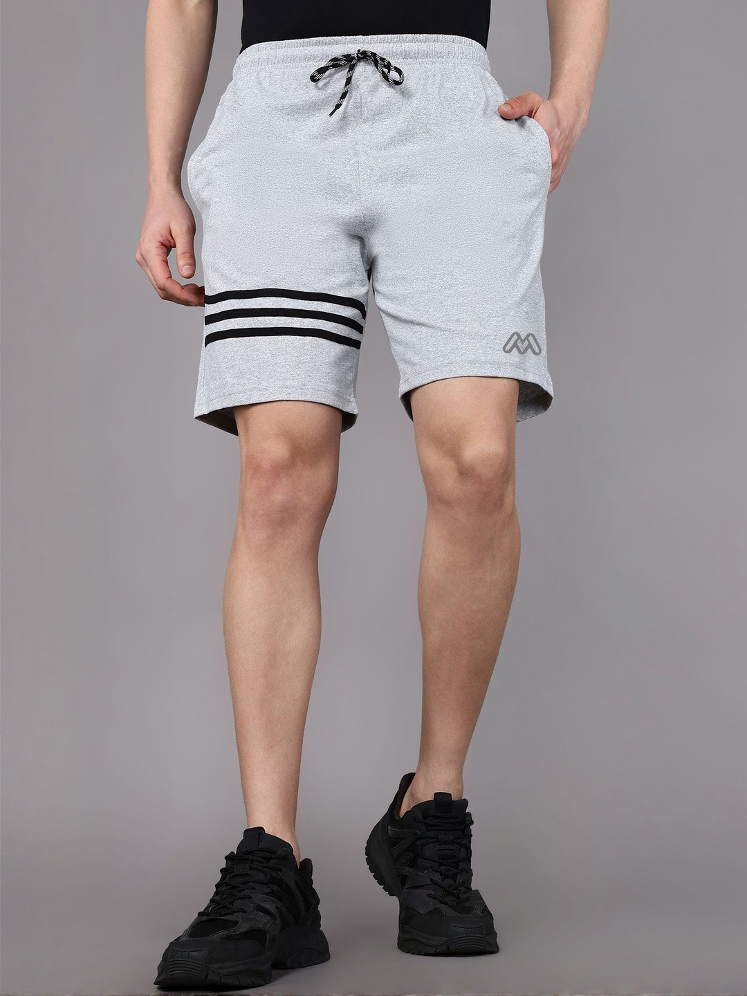 Moda Rapido Men Grey Solid Sports Shorts
