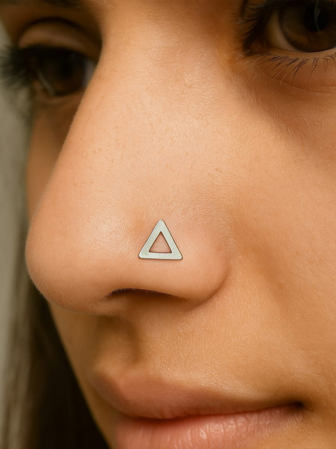 Sangria  Minimal Cut Triangle Nosepin