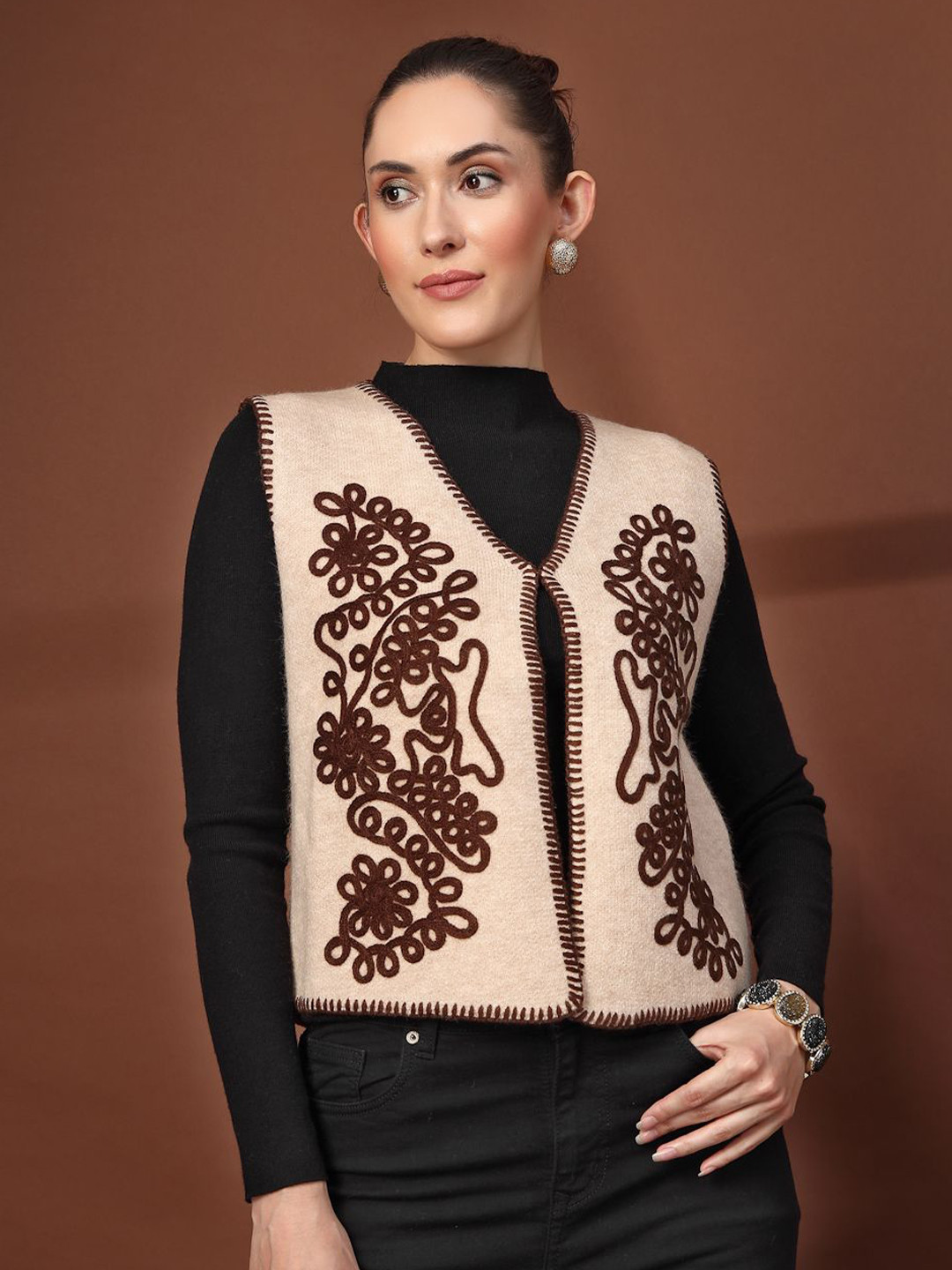 Mafadeny Women Floral Embroidered Front-Open Jacket With Top