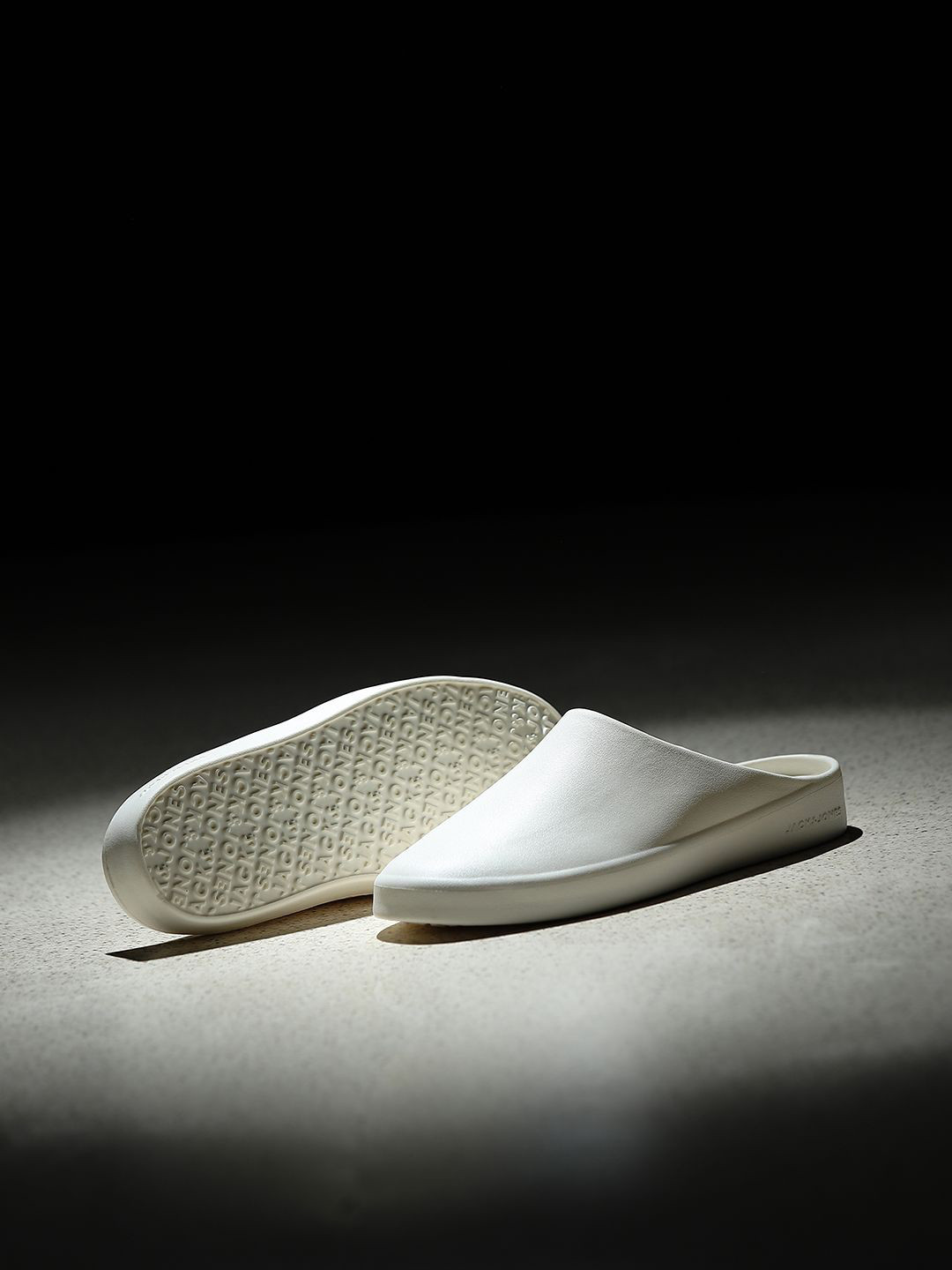 Jack & Jones Men Solid EVA Sliders