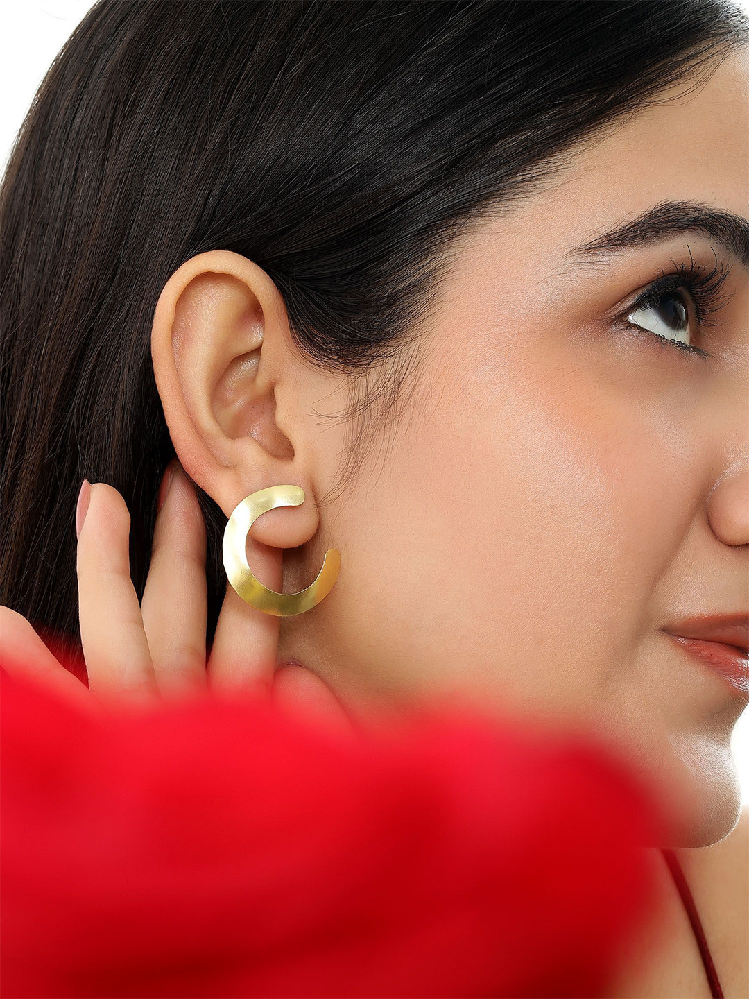 Tweov Gold-Plated U Shape Silver Stud Earrings