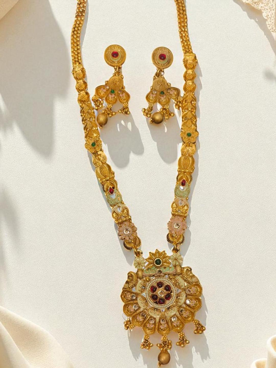 GOLDEN GLAMOUR Brass Gold-Plated Layered Rajwadi Necklace Set