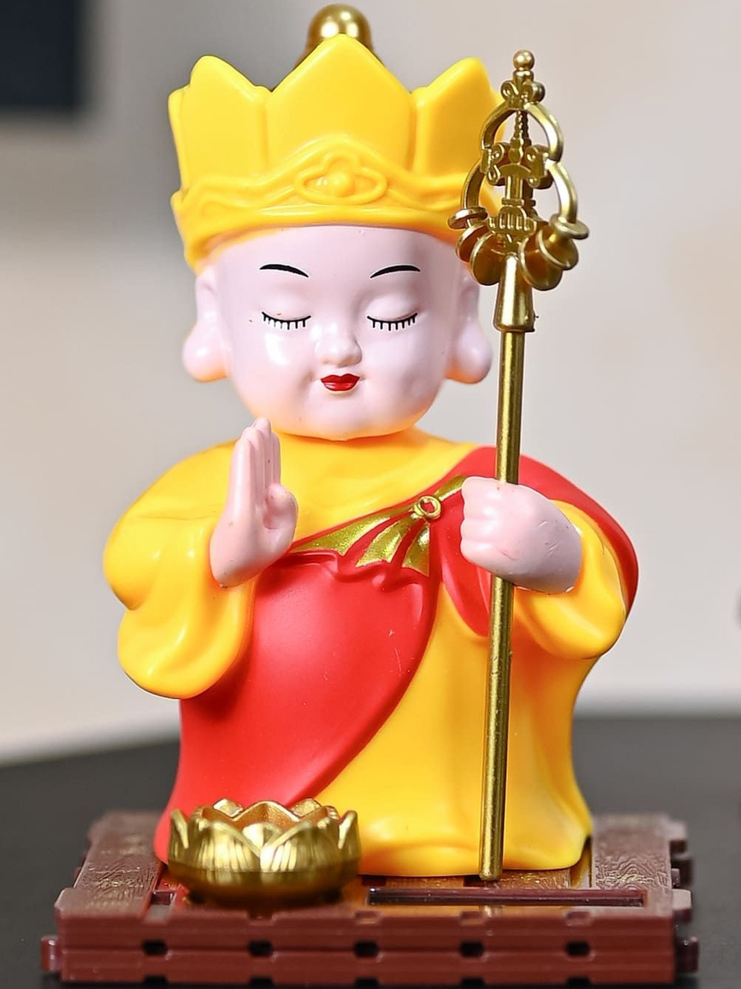 HINDCRAFT Solar Moving Head Buddha Idol