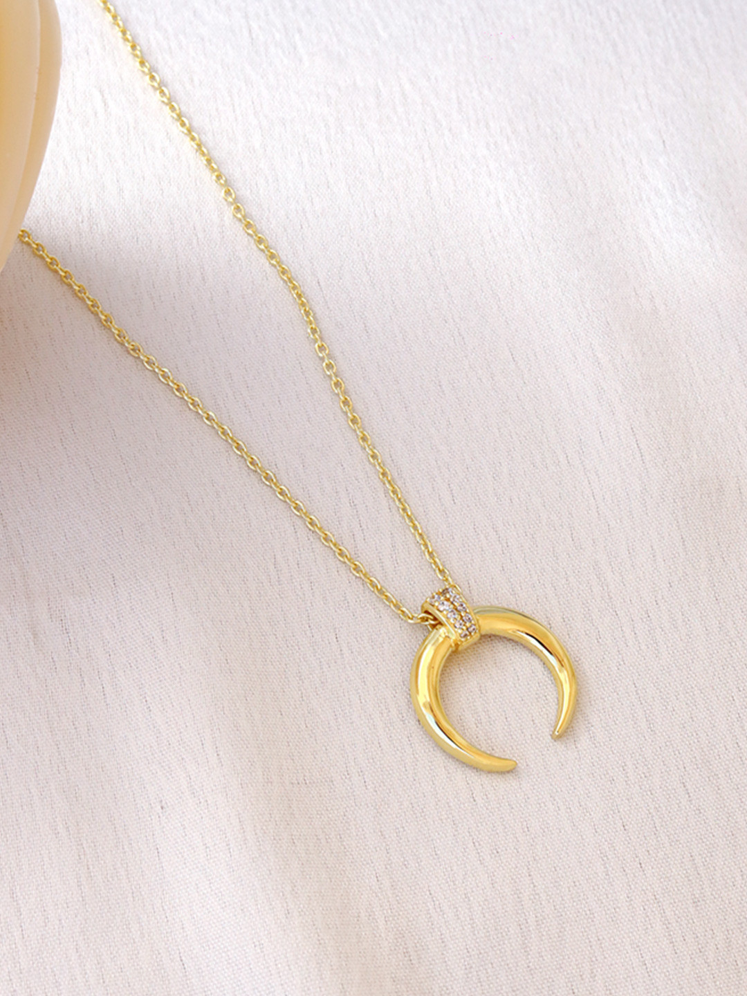 Perfectly Average 18K Gold-Plated Pendants With Chains