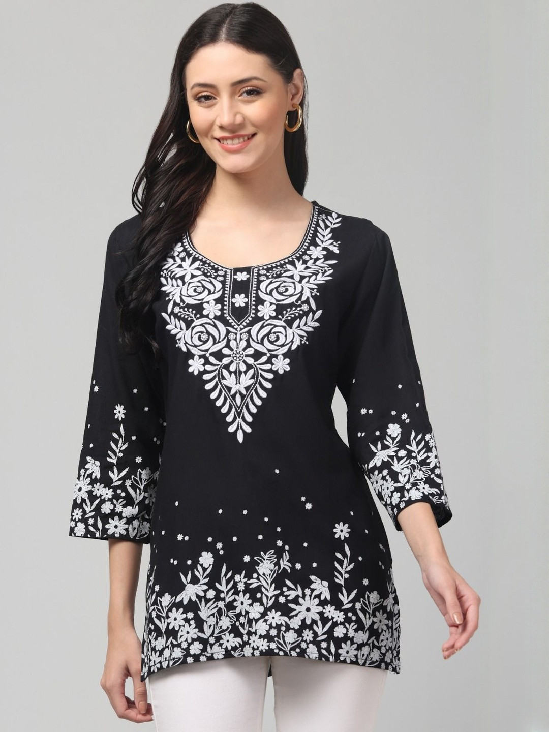 Aura Glam Women Black & White Pack of 2 Rayon Embroidered Kurti