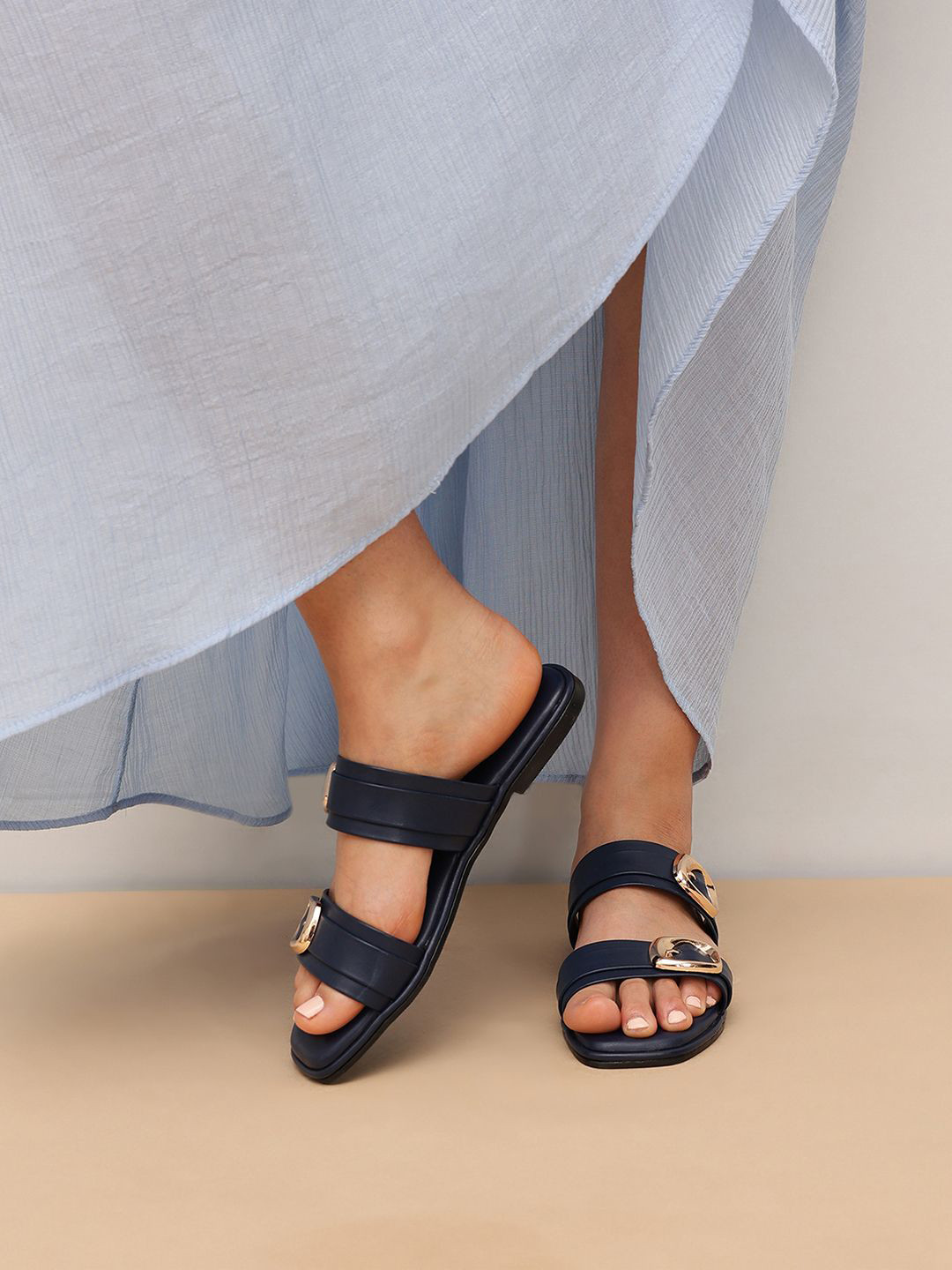 Pair ie Tales Women Slip-On Leather Open Toe Flats