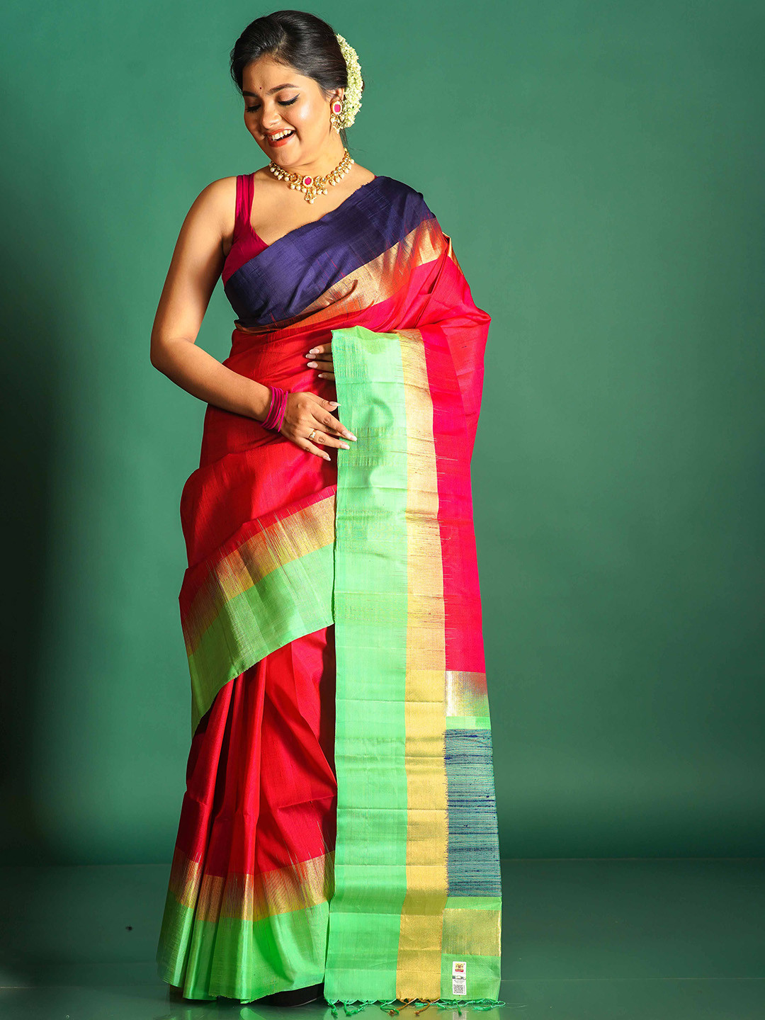 Aparna Women Colourblocked Saree