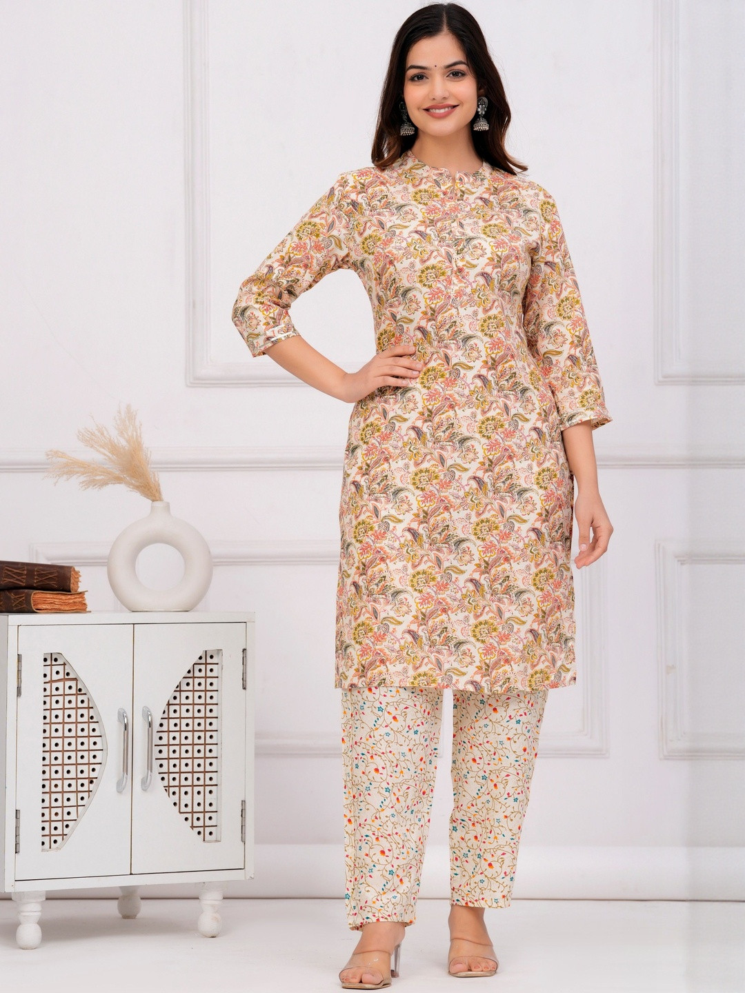 HARITWAL Women Beige Viscose Rayon Kurti Set