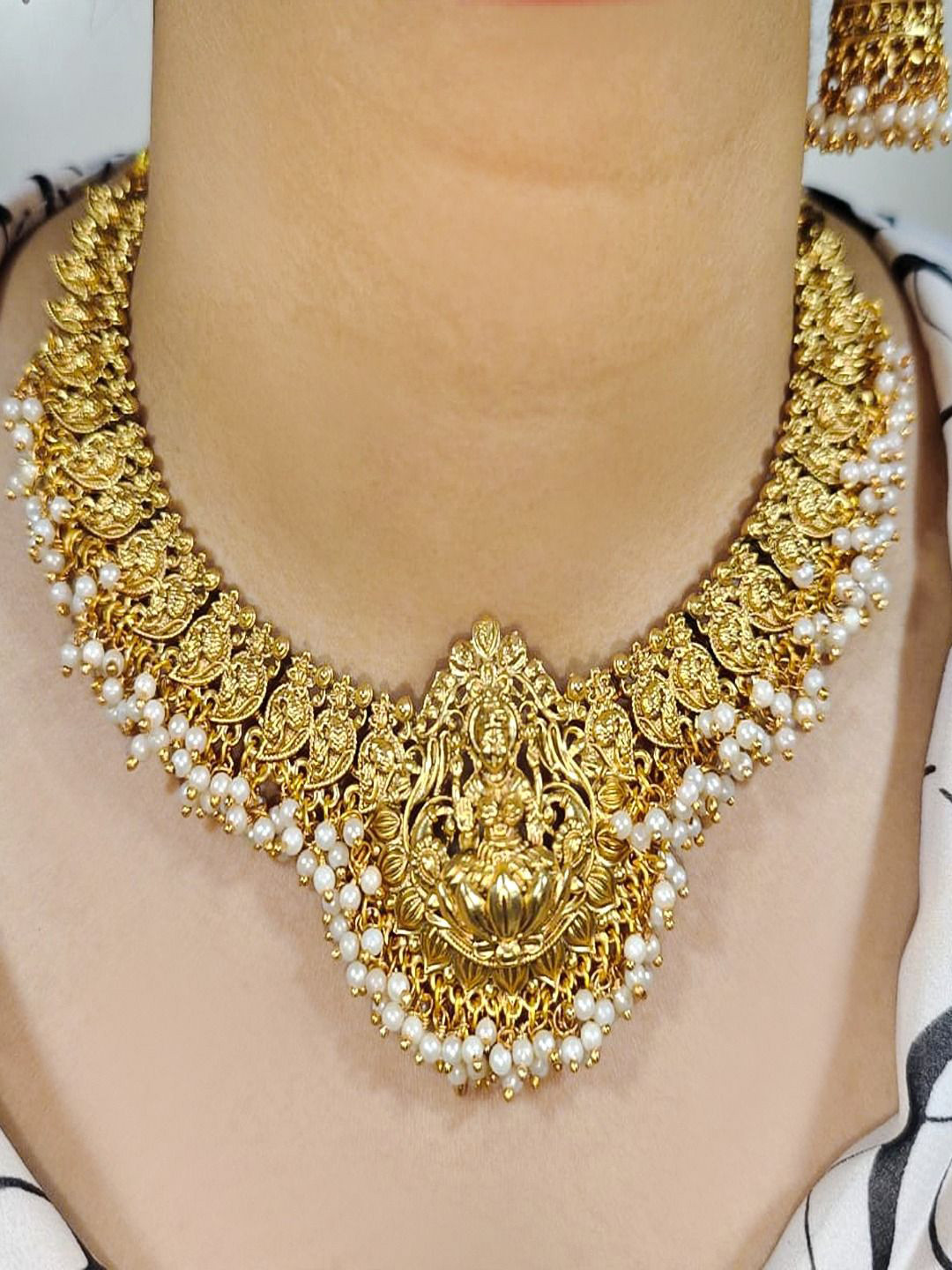 Krelin Women Gold-Plated Necklace and Jhumka Earrings Jewellery Set