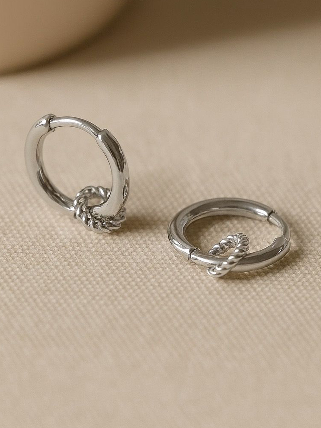 Anushka Jain Jewellery 925 Sterling Silver Hoops La Hoop Shaped Huggie Earrings