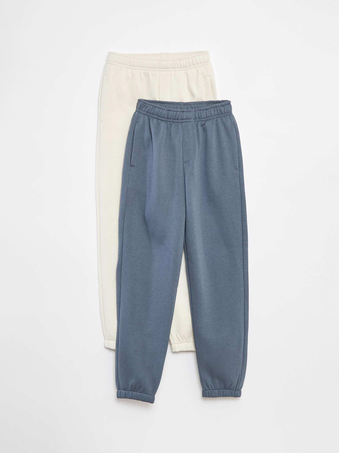 KIABI Boys Pack Of 2 Regular Fit Mid-Rise Trousers