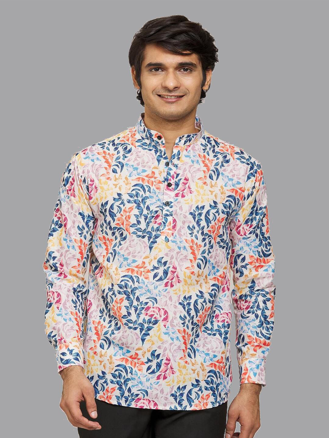Silver Buck Men Floral Printed Indie Florals Short Kurta