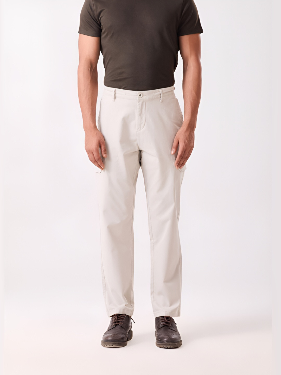 MH&Y Men Relaxed Straight Fit Mid-Rise Cargos