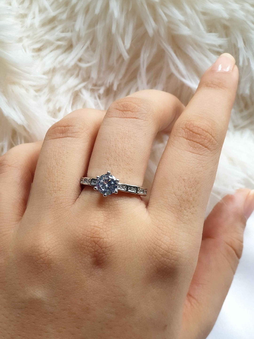 LOLO LePA Silver-Plated Artificial Stone Studded Finger Ring