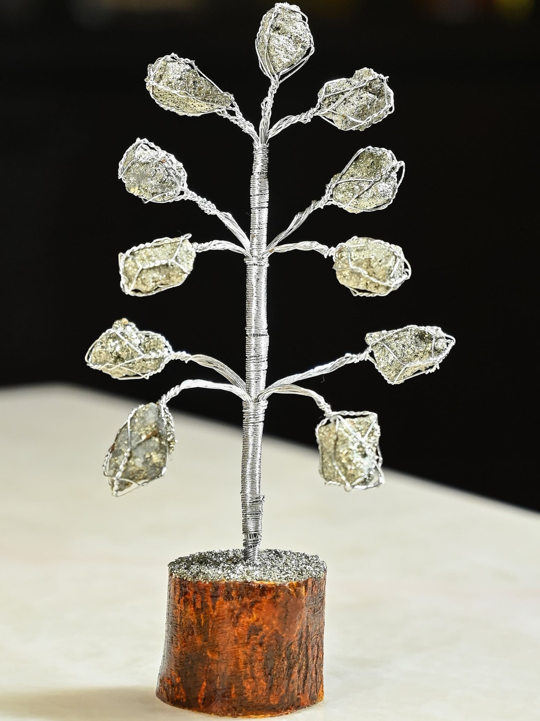 HINDCRAFT Silver-Toned Figurine Showpiece