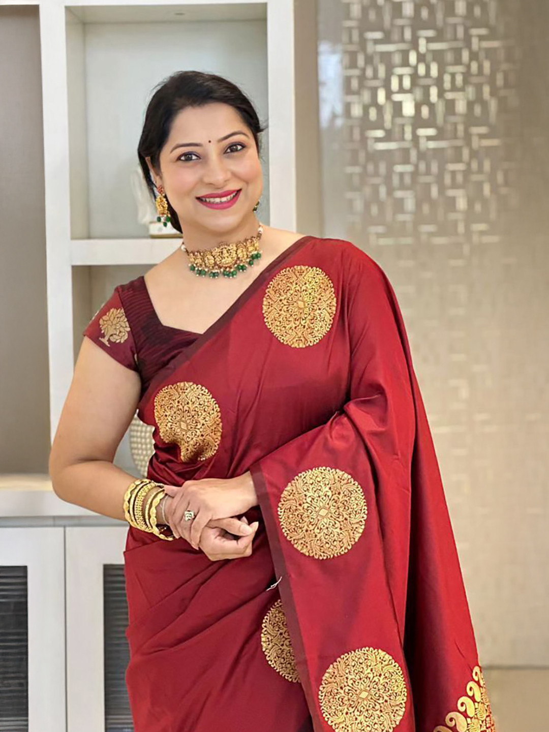 Shriyangan Ethnic Motifs Zari Art Silk Kanjeevaram Saree