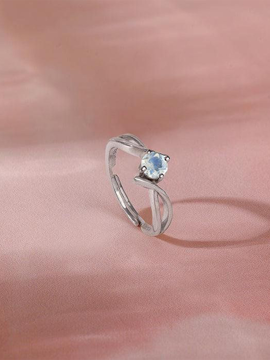 GIVA Silver Charm Moonstone Ring