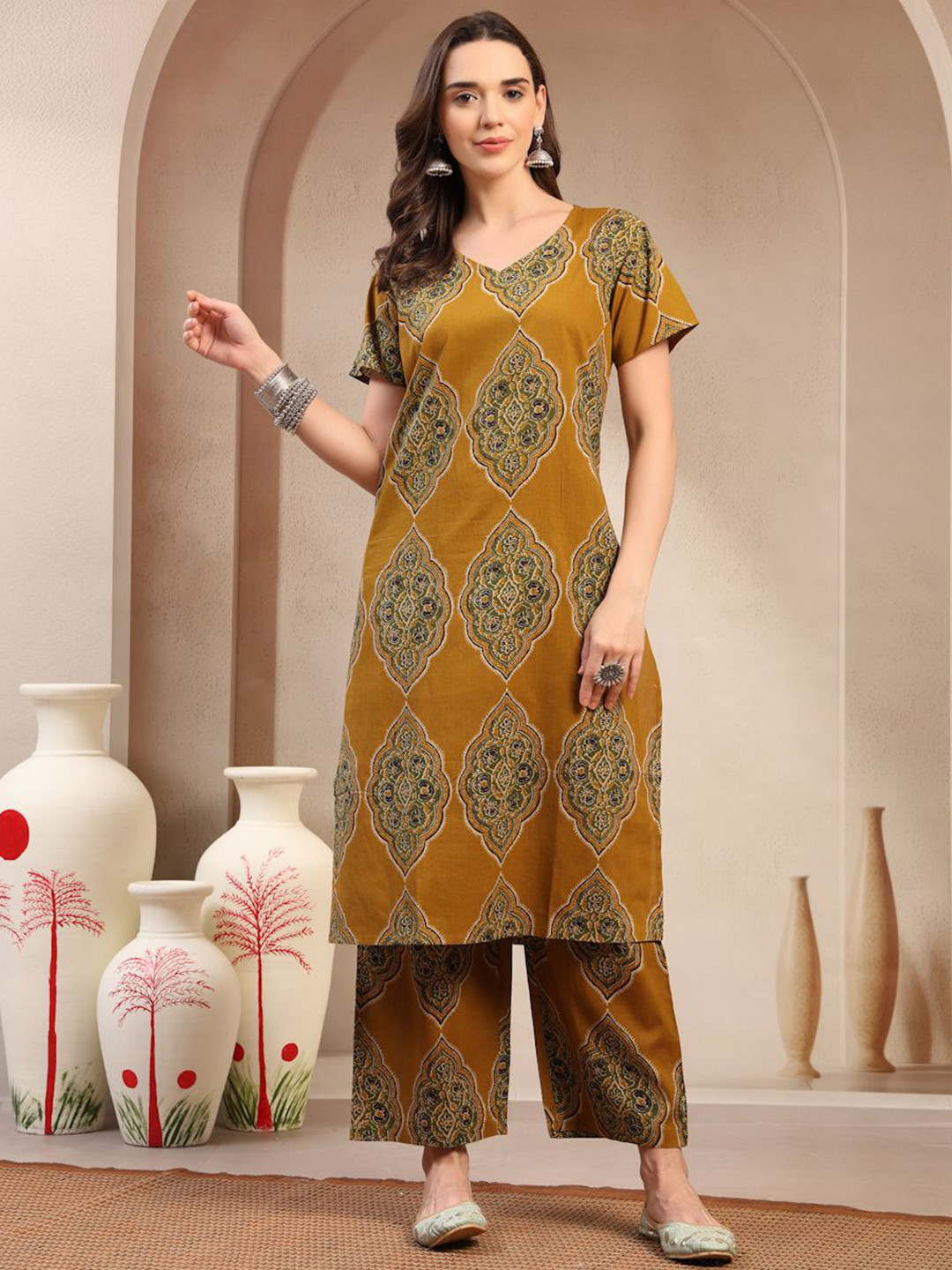 NEW STYLISH Women Floral Printed Regular Pure Cotton Kurta with Palazzos