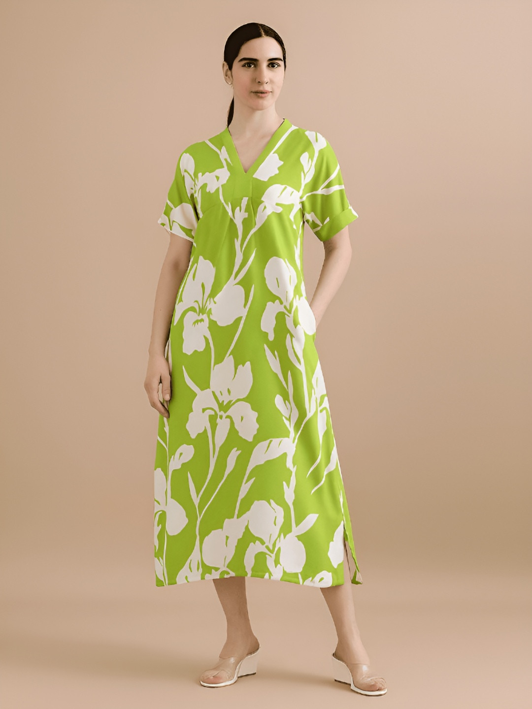 MATMA FASHION Women Floral Print A-Line Midi Dress