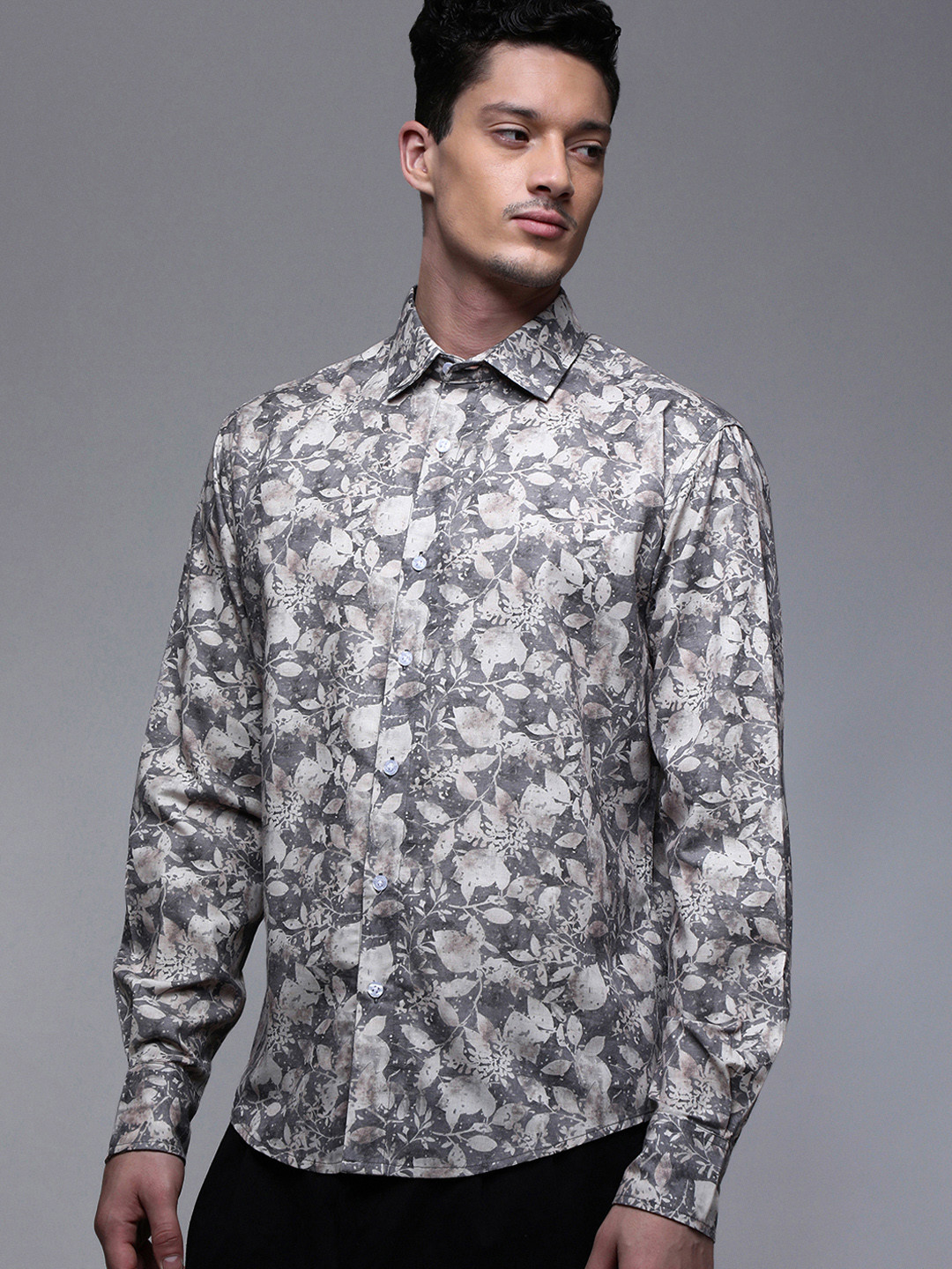 Paper Cut Oversized Printed Cotton Linen Spread Collar Casual Shirt