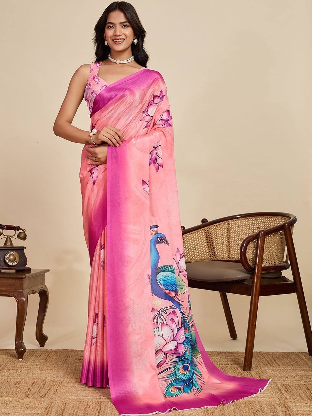 VS MALL Women Pink Floral Art Silk Saree