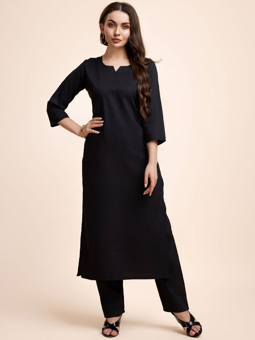 JDS LIFESTYLE Women Solid Kurta with Trousers