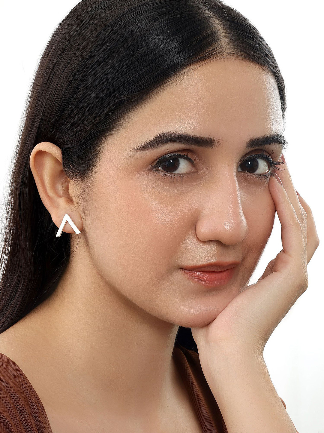 Tweov 925 Sterling Silver V-Shaped Stud Earrings