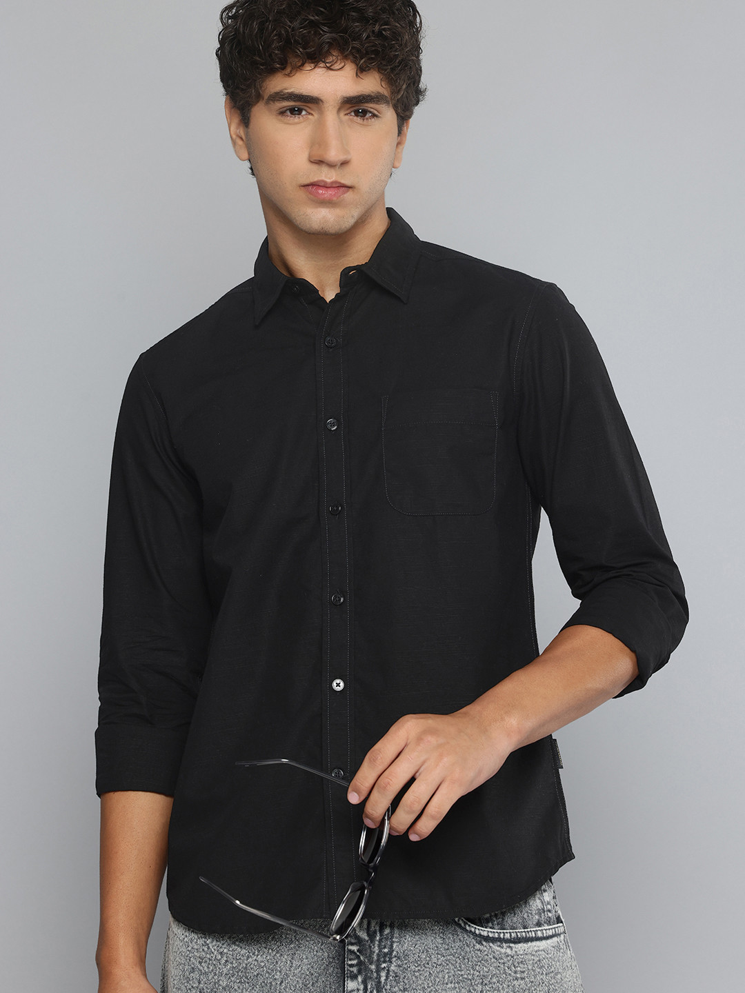 Flying Machine Slim Fit Self Design Textured Pure Cotton Casual Shirt