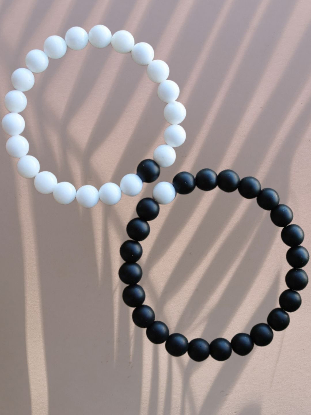 Vintage collections Set Of 2 Elasticated Bracelets