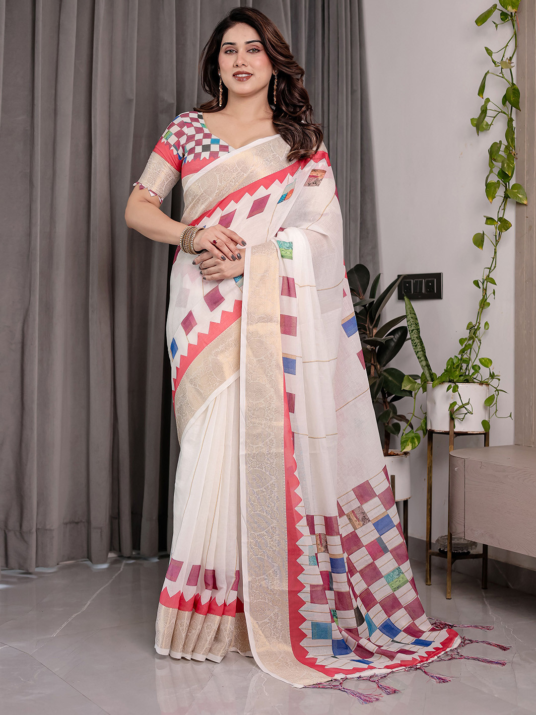 bansari textiles Women Geometric Printed Zari Tassels Pure Linen Block Print Saree