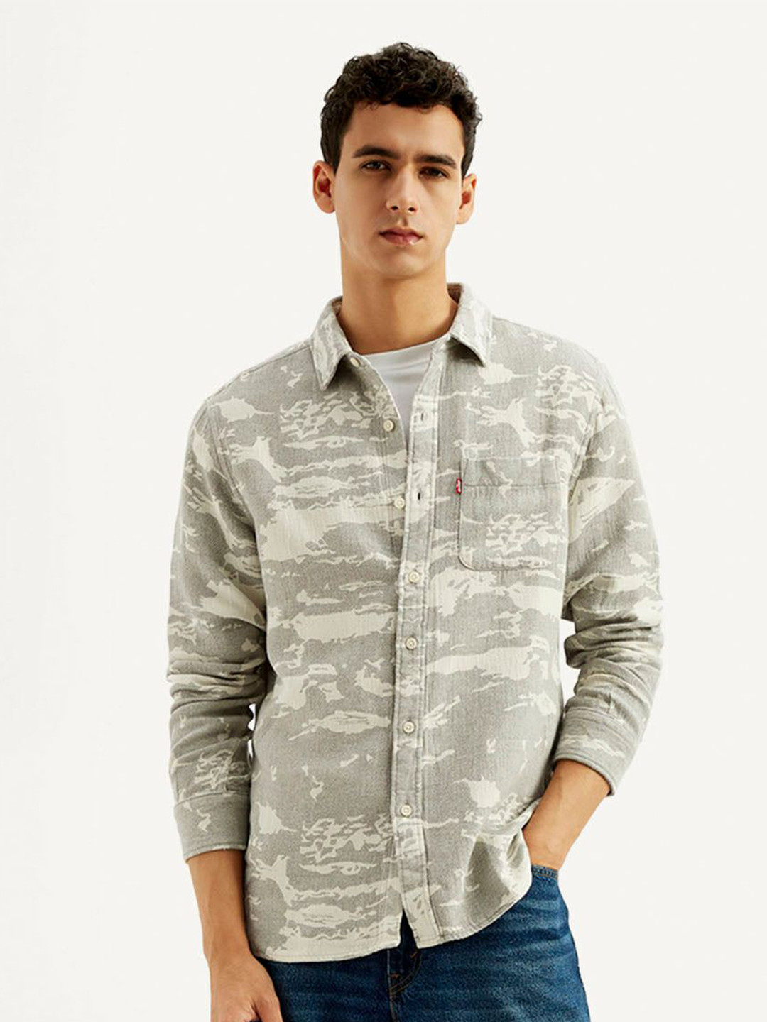 Levis Men Classic Slim Fit Camouflage Printed Spread Collar Cotton Casual Shirt