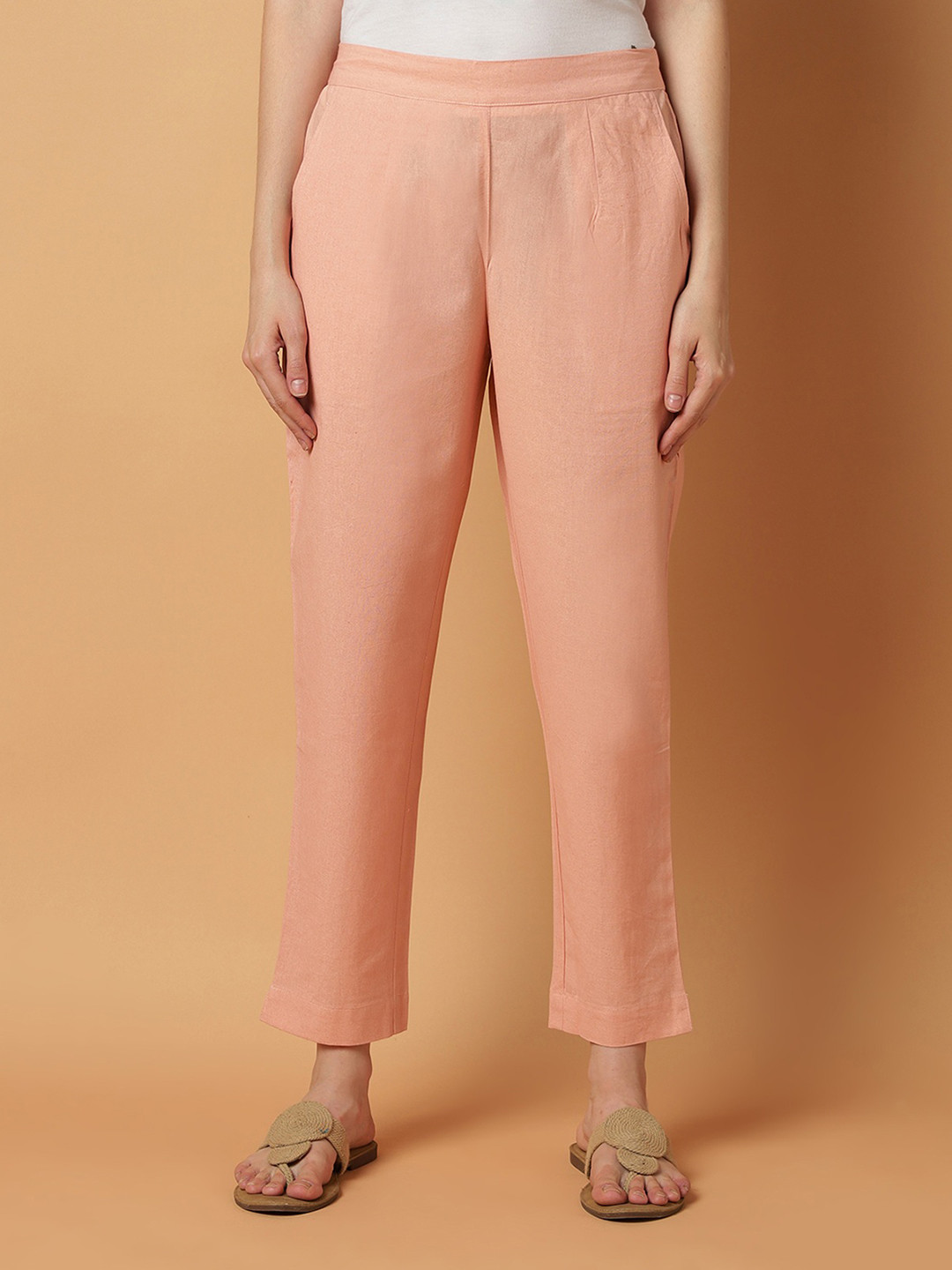 Shravik Women Relaxed Straight Leg Straight Fit Easy Wash Mid-Rise Trousers