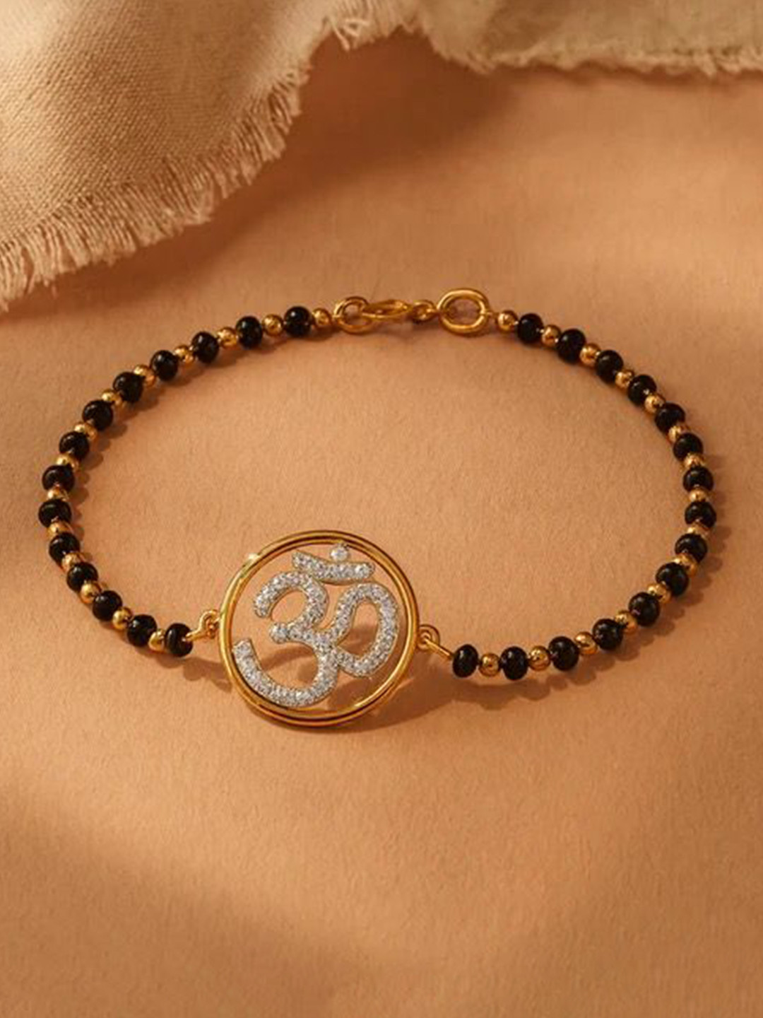 Anushka Jain Jewellery 925 Sterling Silver Gold Plated Om Hand Mangalsutra