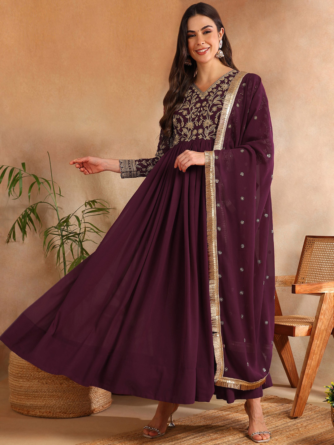 AHIKA Women Embroidered Georgette Anarkali Kurta