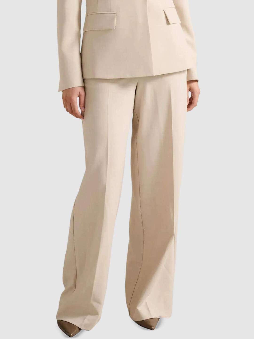 Forever New Lulu Women High-Rise Wide Leg Fit Formal Trousers