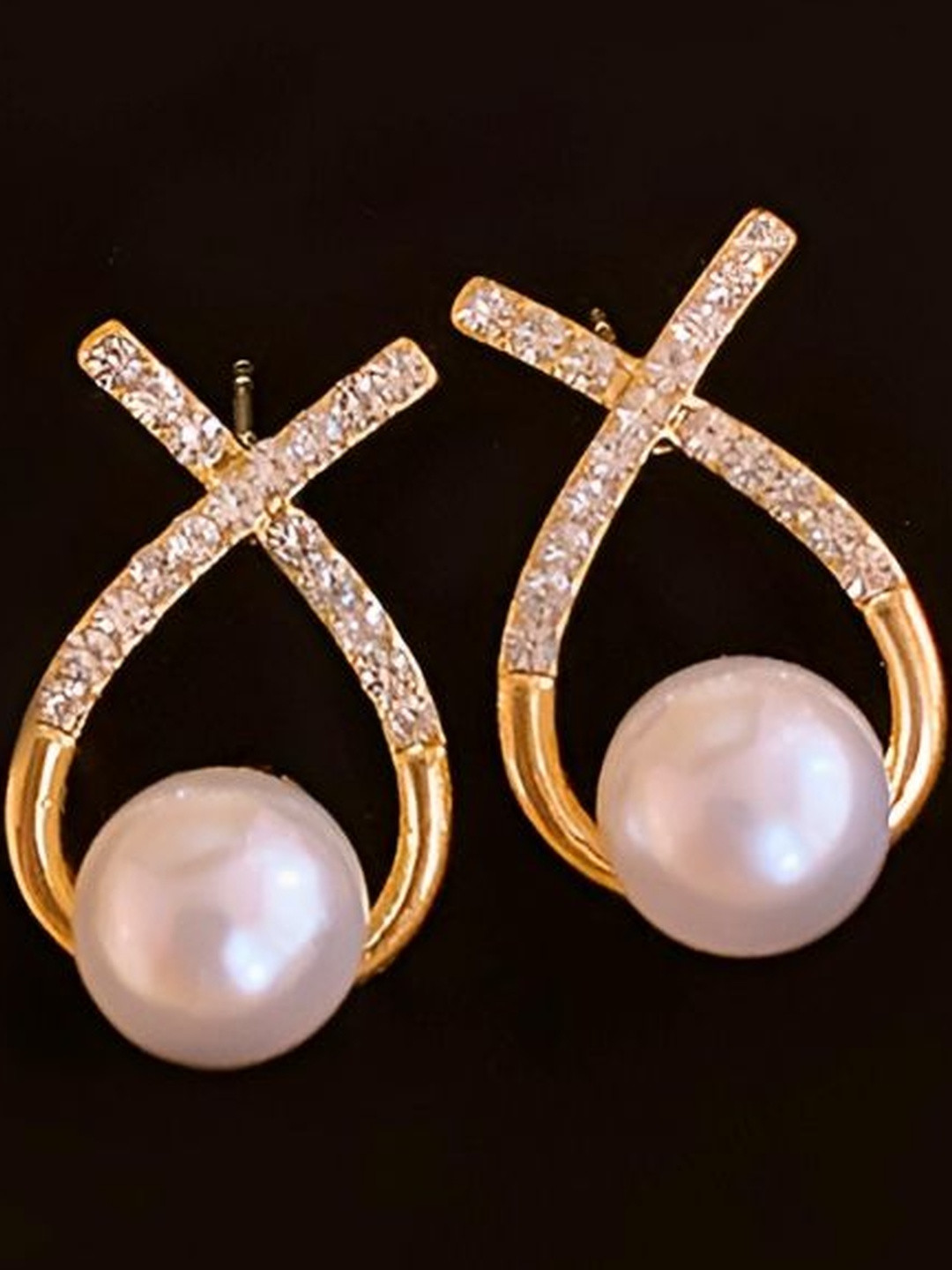DressBerry Women Pearl Studs Earring