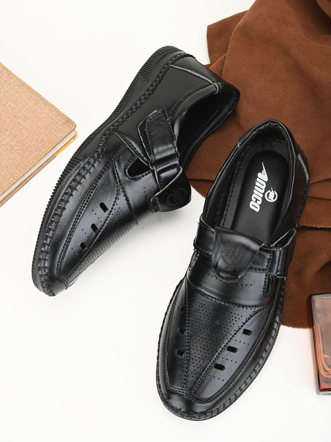 AMICO Men Synthetic Velcro Shoe-Style Sandals