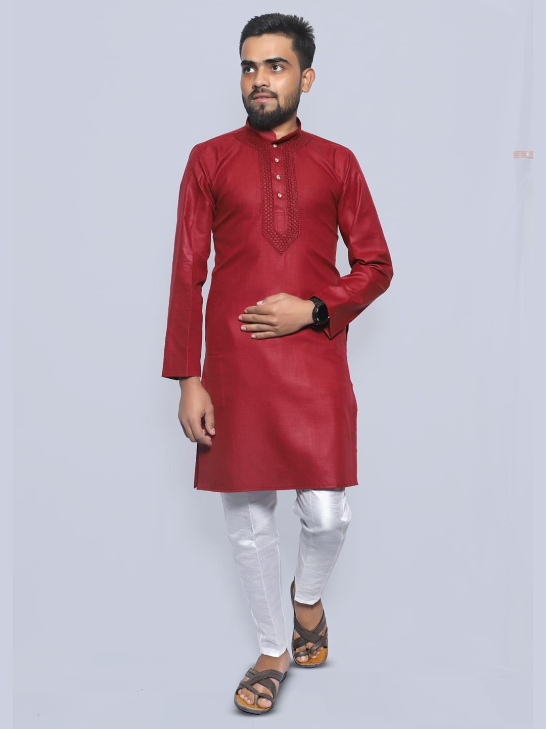 Wallaby Men Embroidered Mandarin Collar Straight Kurta