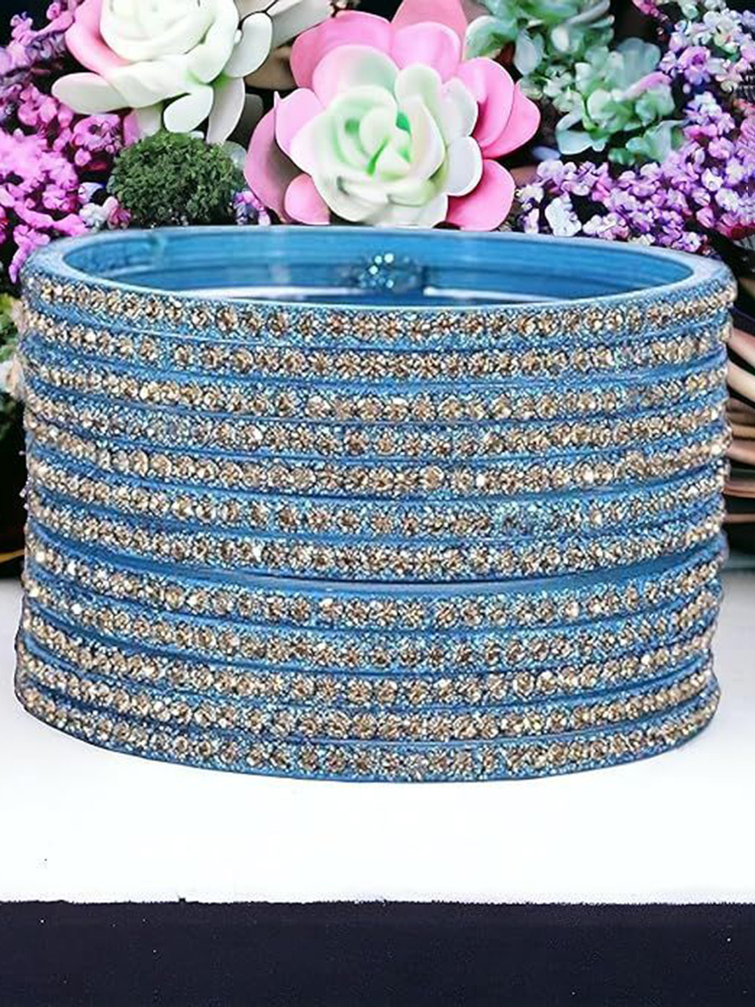 Pasovi Set Of 12 Zircon Studded Bangle
