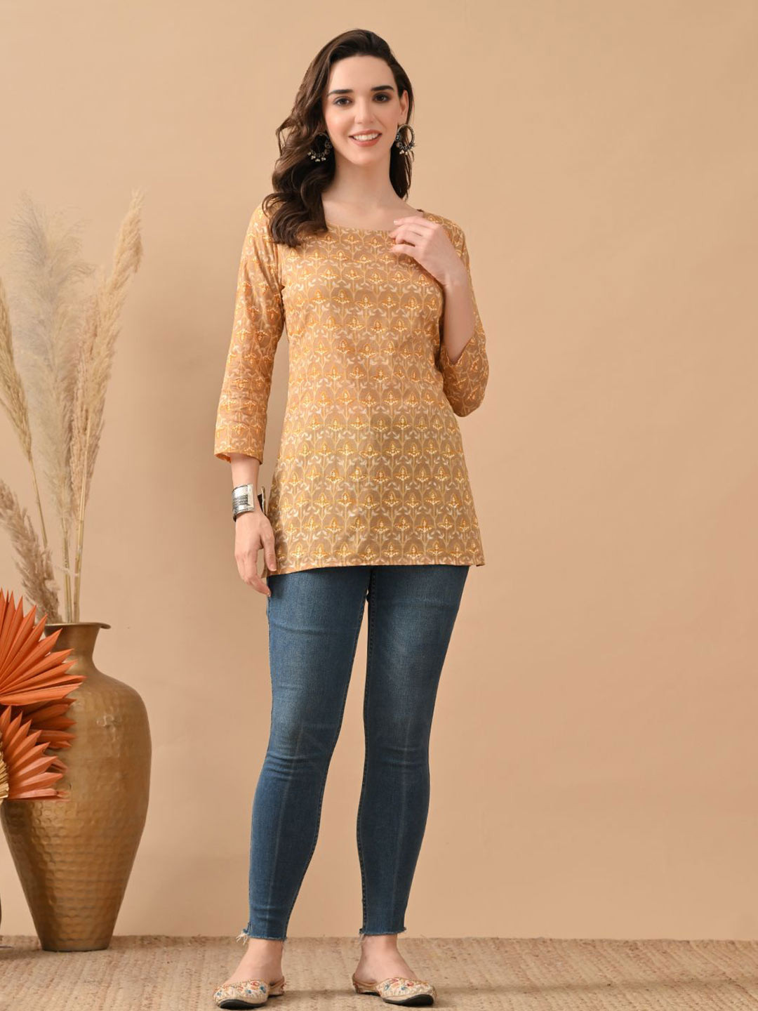 HARIKS Floral Printed Pure Cotton Straight Kurti