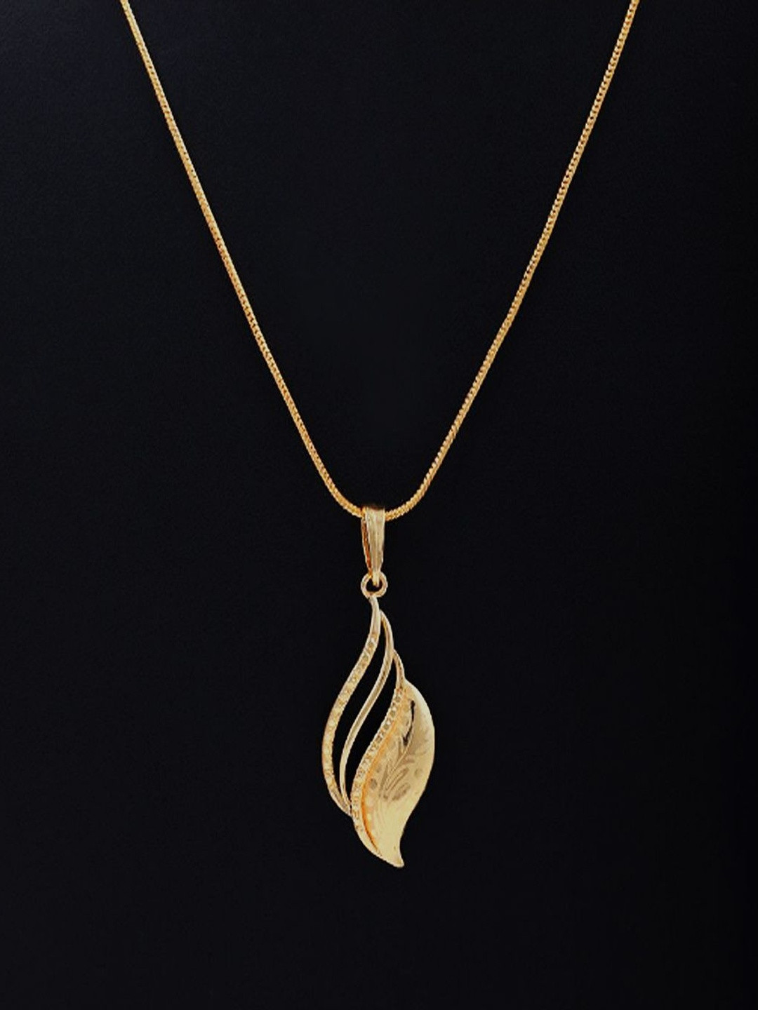 GILHER Women Gold-Plated  Brass  Necklace