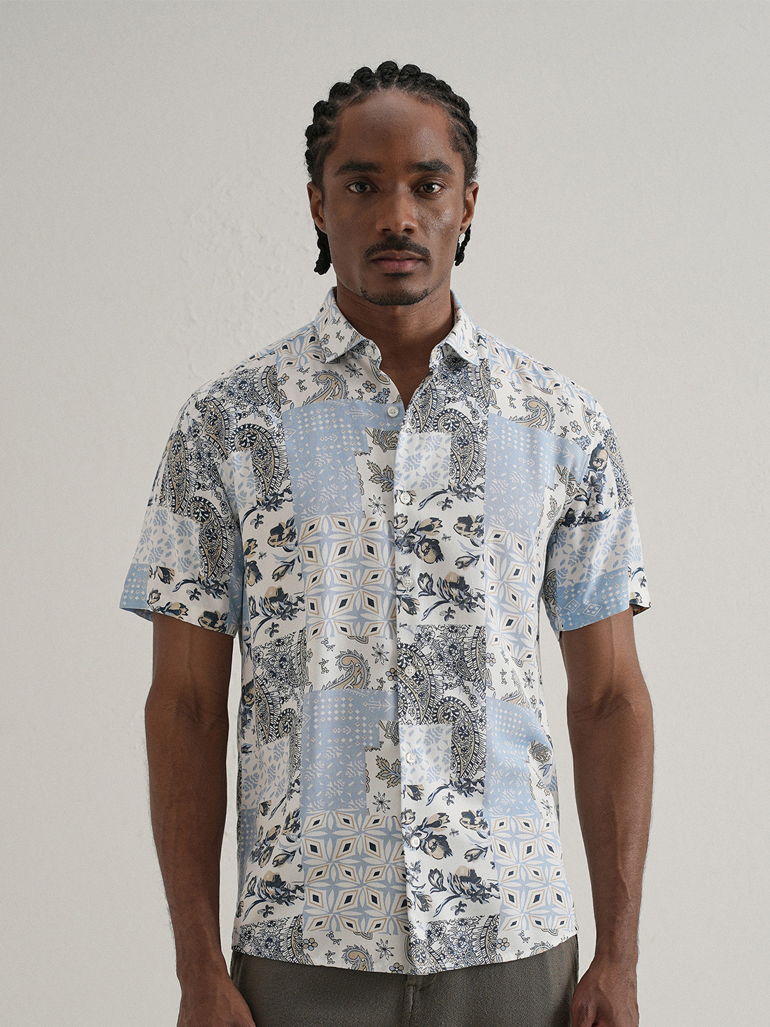 Banana Club Spread Collar Relaxed Ethnic Motifs Printed Casual Shirt