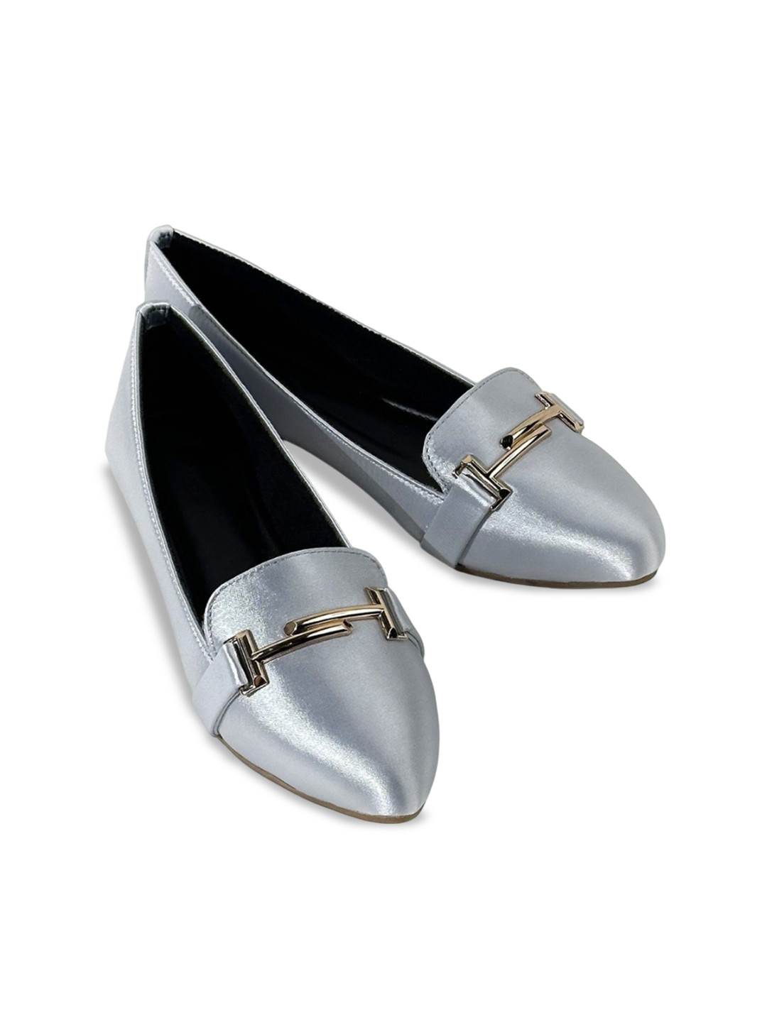 YASSIO Women Satin Embellished Ballerina