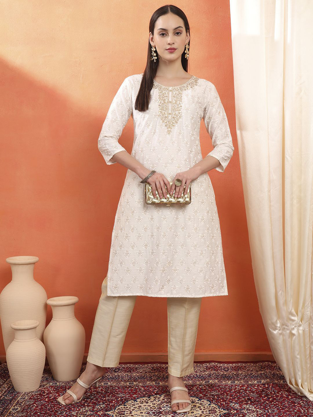 Span Women Floral Printed Festive Straight Kurta