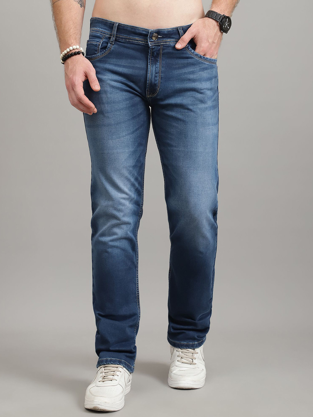 BUNCH OF BAD Men Jean Regular Fit Mid-Rise Light Fade Stretchable Jeans