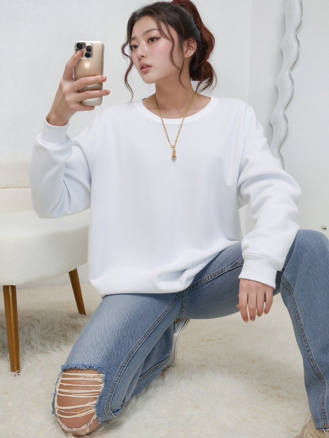 Moda Rapido Women White Round Neck Long Sleeves Fleece Sweatshirt